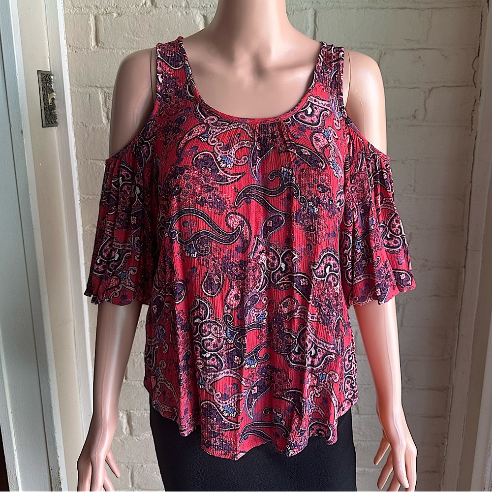 Mossimo size XS red paisley pattern cut out blouse